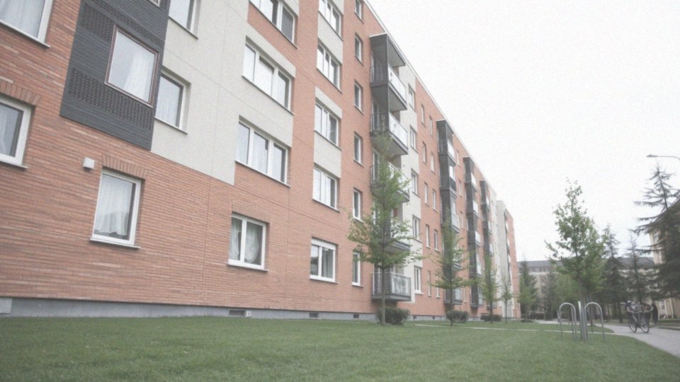 Jakie są inne czynniki wpływające na ceny akademików?